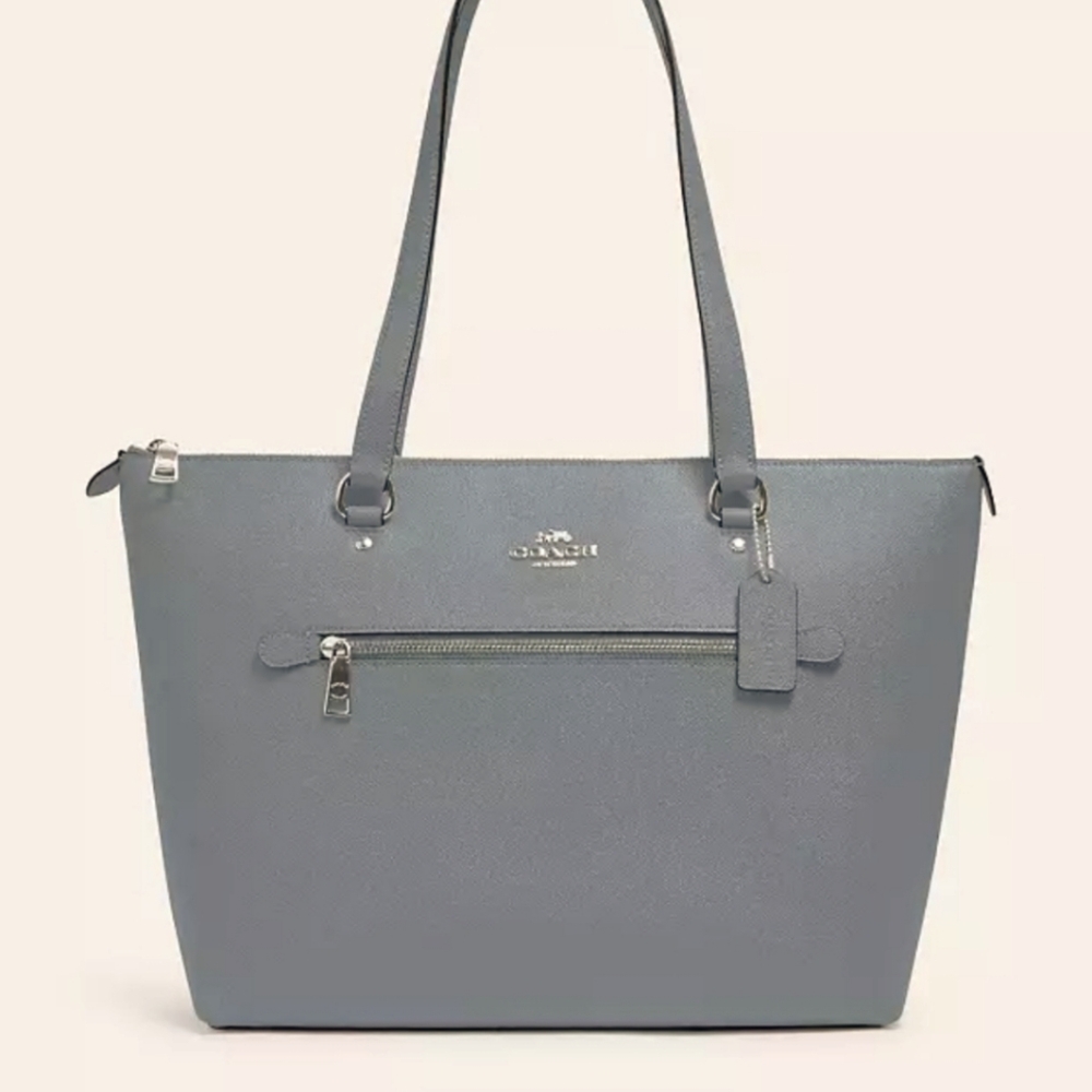 Coach purse in blue large tote